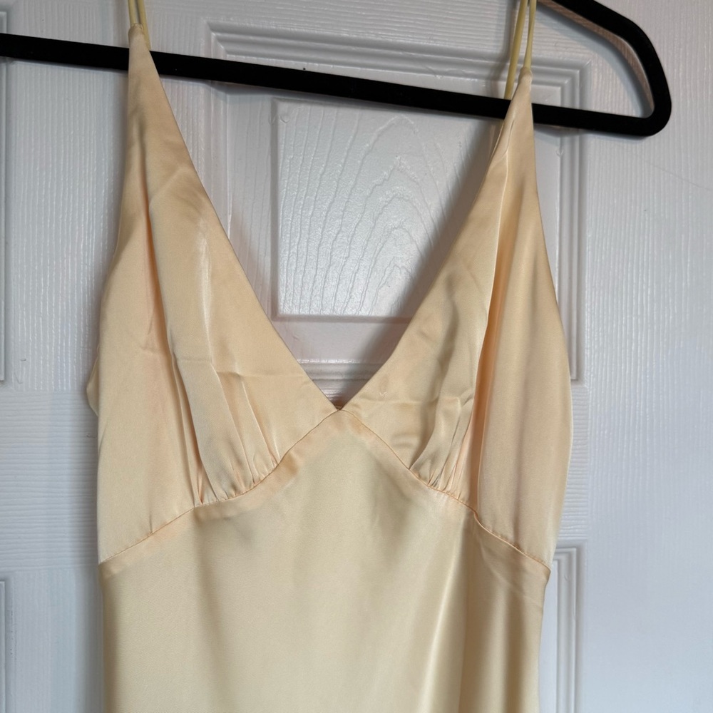 Billy J Boutique Ziah Maxi Dress in Lemon - Picture 3 of 5